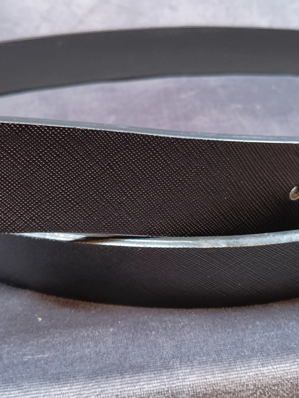 Calvin Klein Men’s Silver Buckle Black Webbing Belt